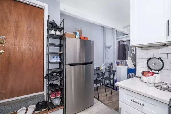 Boston, MA 02120,4 Wigglesworth St #B