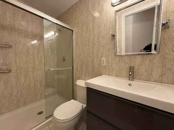 Brookline, MA 02445,191 Winthrop Rd #1