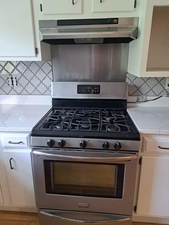 Worcester, MA 01605,24 Clearview Ave #2
