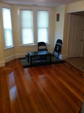 Boston, MA 02128,1148 Bennington Street #1
