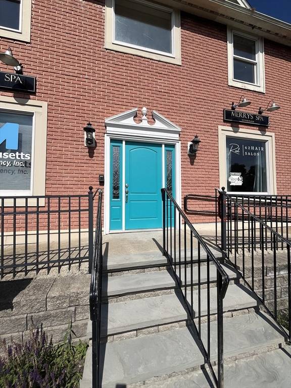 227 Maple St #201, Middleton, MA 01949