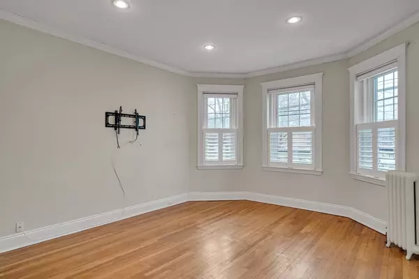 Boston, MA 02135,315 Allston St #1