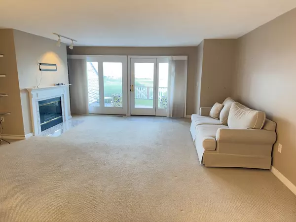 Plymouth, MA 02360,6 Sea Cliff Dr #6