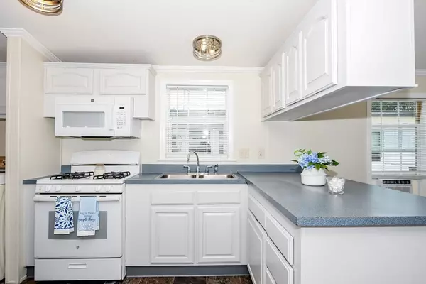 Wareham, MA 02538,3040 Cranberry Hwy #9