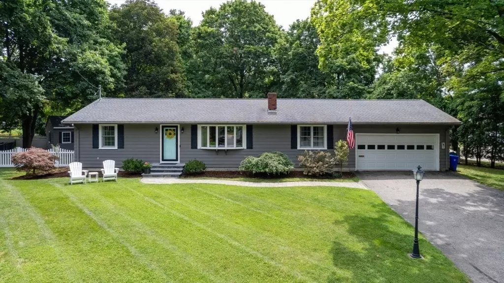 15 Keith Dr, Attleboro, MA 02703