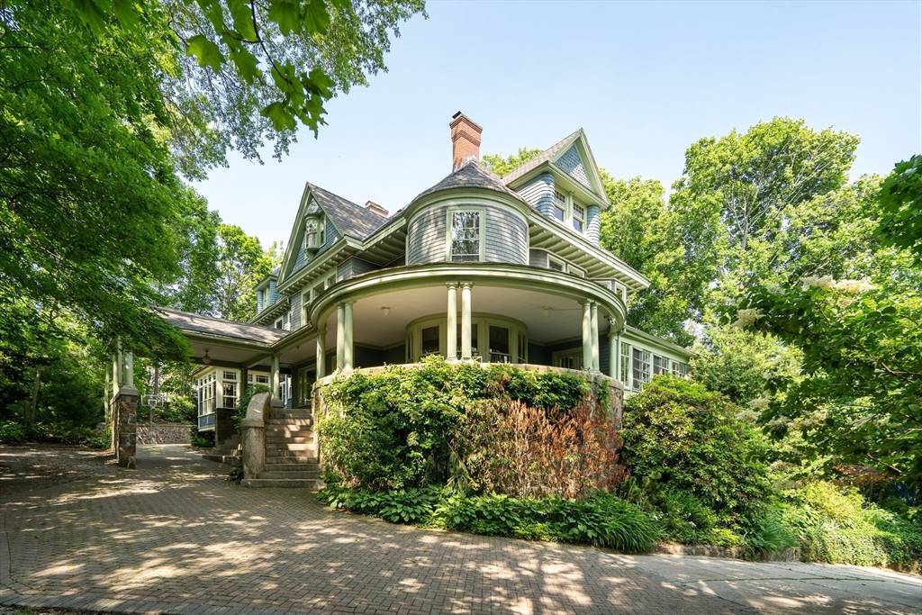 57 York Terrace #1, Brookline, MA 02446