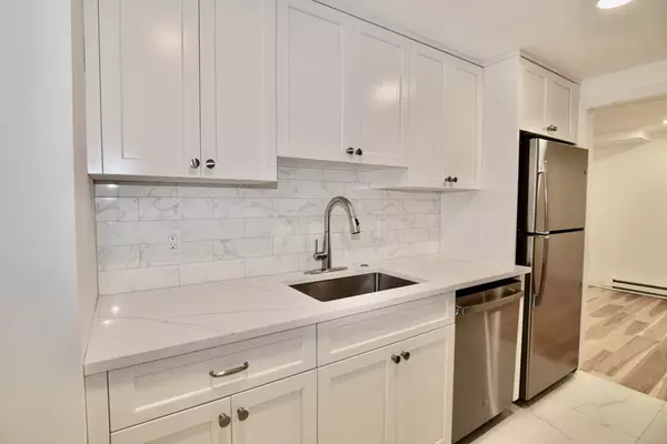 72 Longwood Ave #72, Brookline, MA 02446