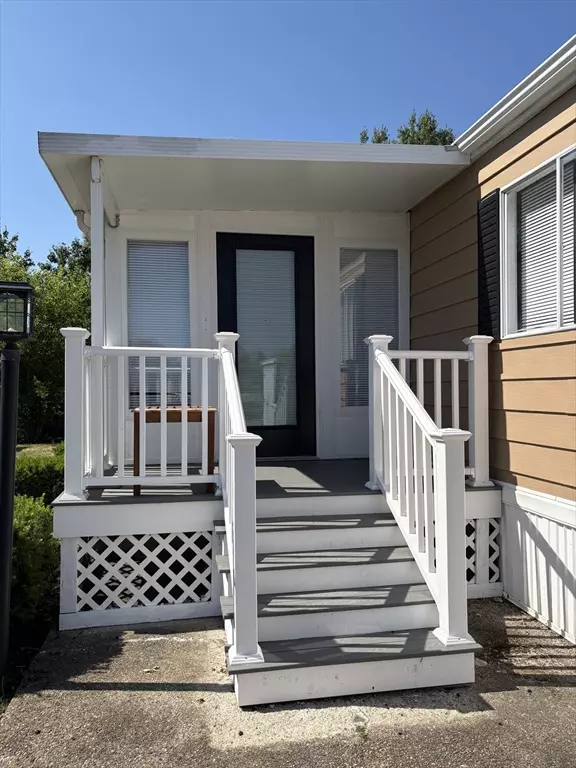 North Attleboro, MA 02760,300 East Washington Street #4M