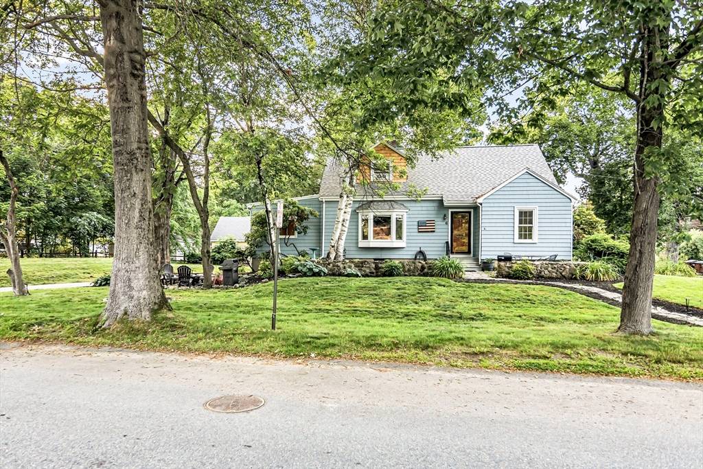 6 Winter St, Georgetown, MA 01833