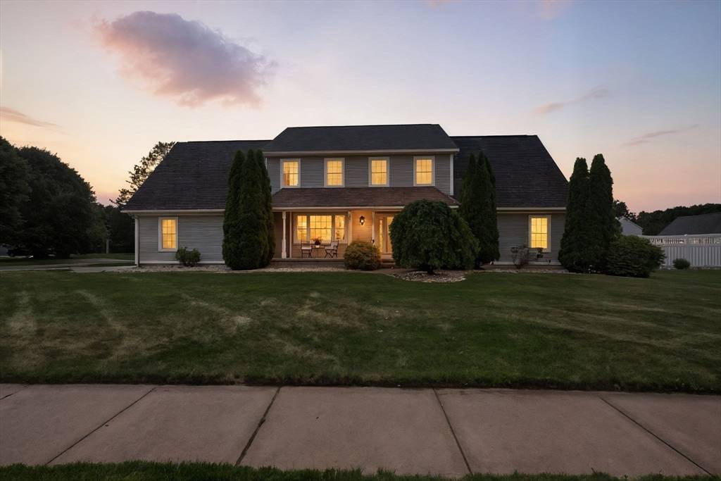 11 Rachael Ter, Westfield, MA 01085