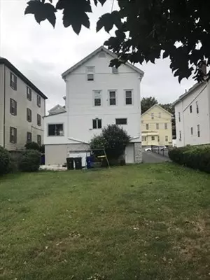 Fall River, MA 02720,163 Linden St
