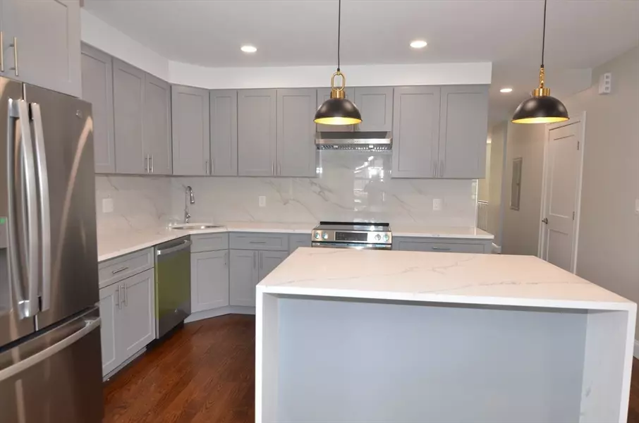 187 Calumet St #2, Boston, MA 02120