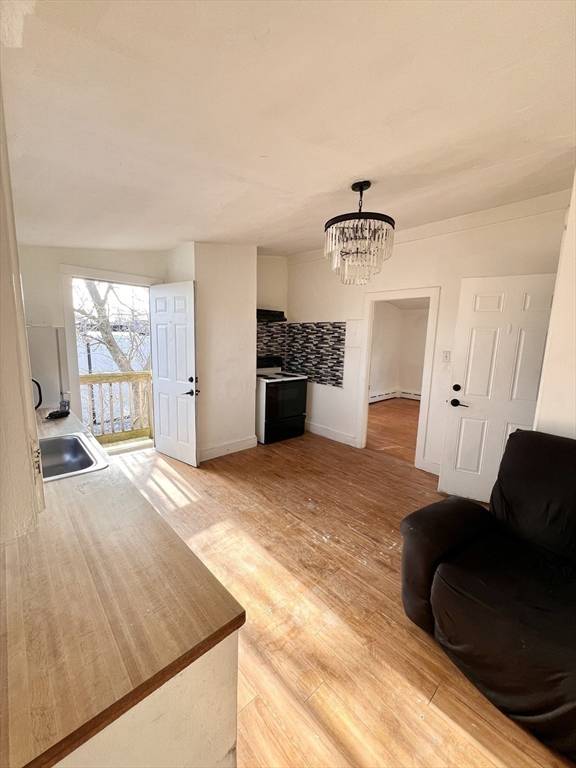 Taunton, MA 02780,10 Hodges Ave #2