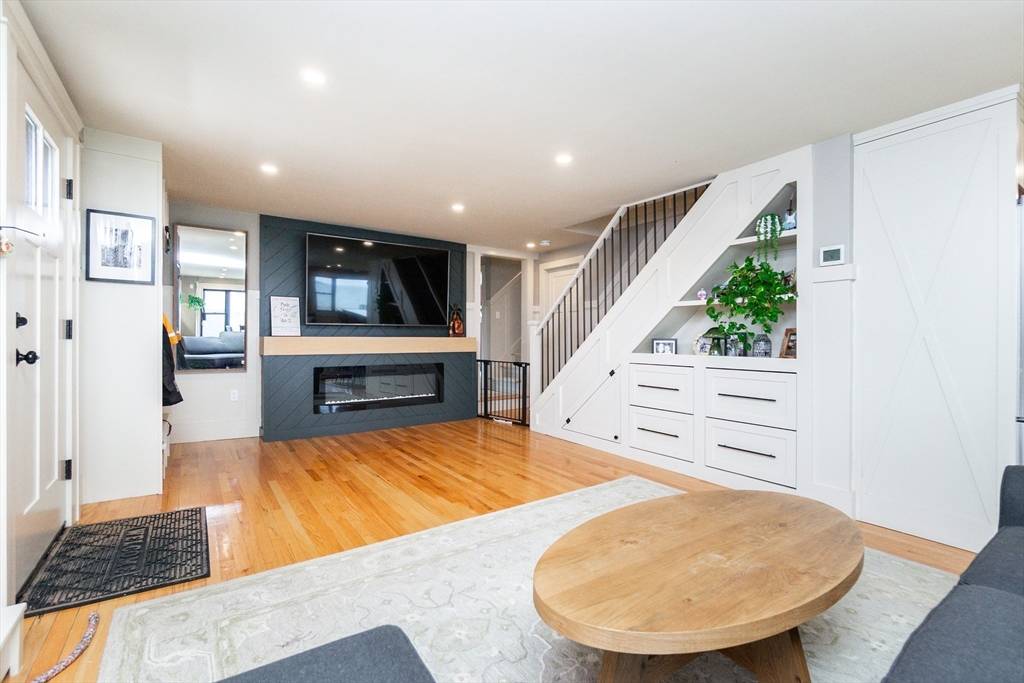 Quincy, MA 02169,67 Edgewater Dr