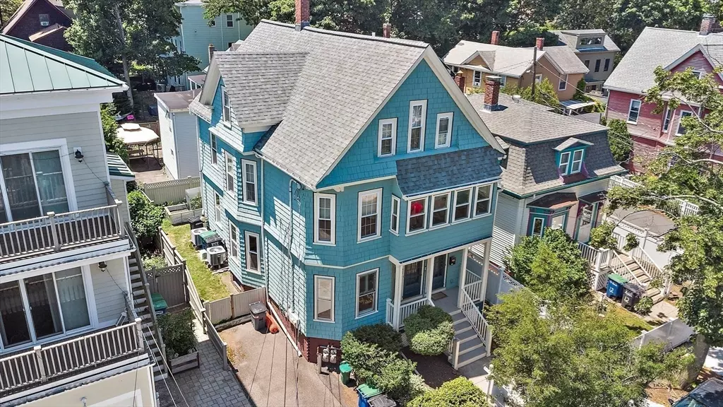 10 Cottage Ave #10, Somerville, MA 02144