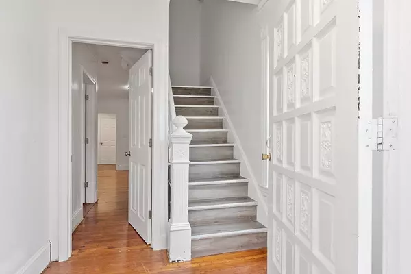 Lowell, MA 01854,10 3rd Ave
