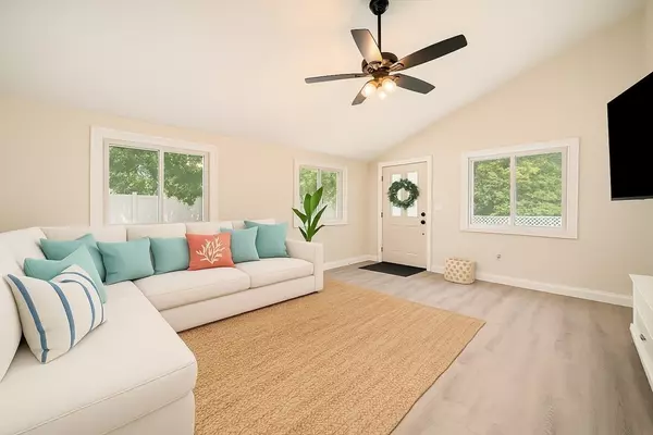 Rockland, MA 02370,36 Huggins Rd