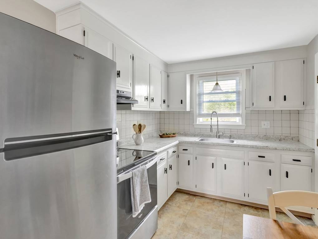North Attleboro, MA 02760,24 River St #C