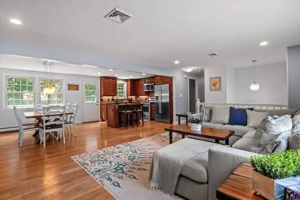 Natick, MA 01760,25 Hearthstone Cir