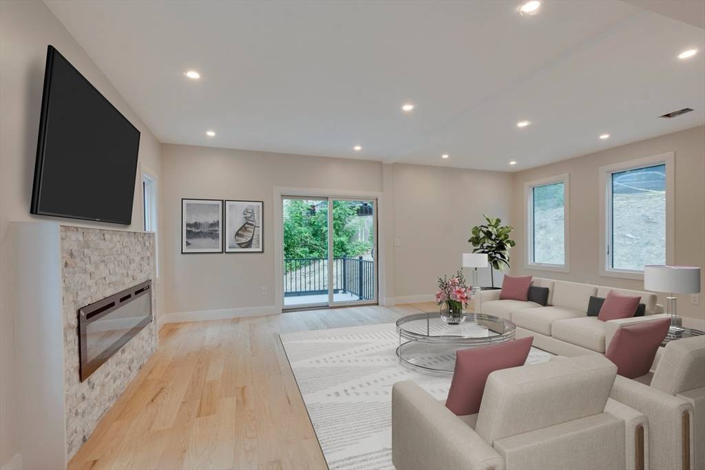 Brookline, MA 02467,72 Wallis Rd