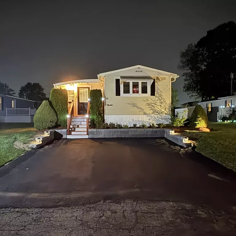 Raynham, MA 02767,46 Louie Lane