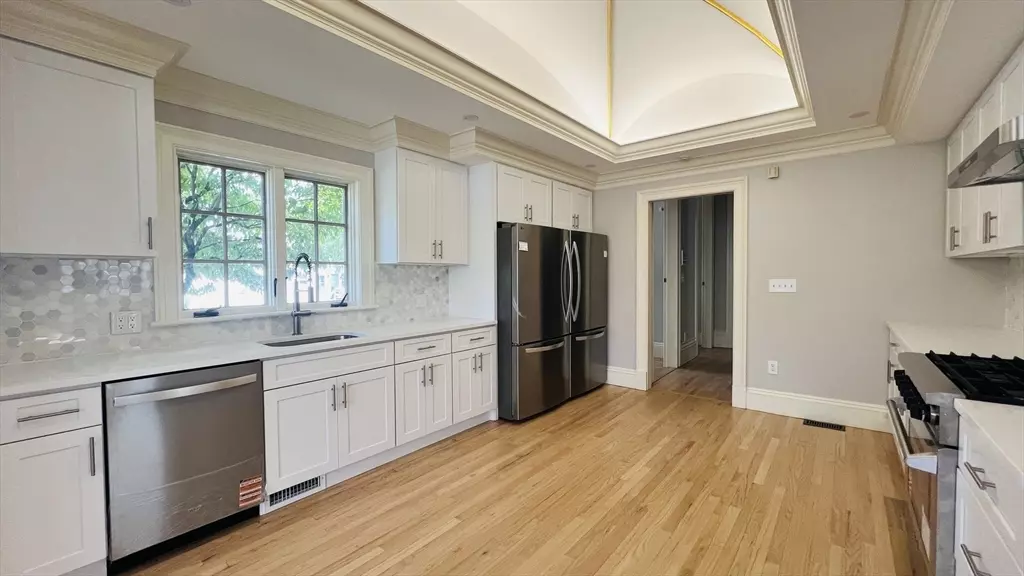 Waltham, MA 02451,519 Main St #519