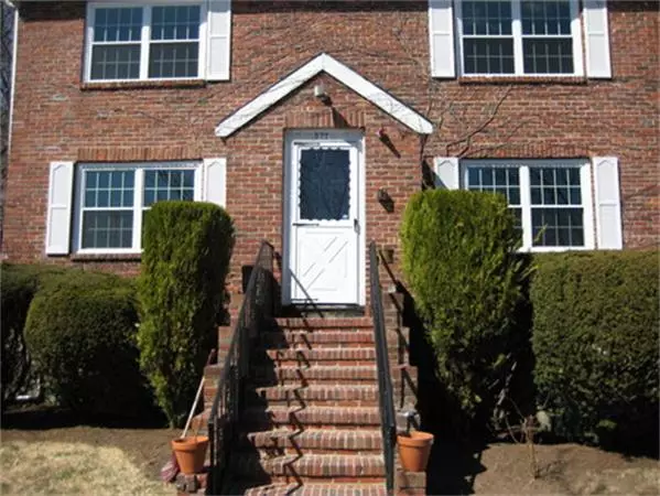 577 Hammond St #2, Brookline, MA 02467