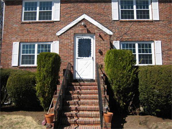 577 Hammond St #2, Brookline, MA 02467