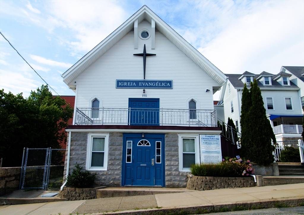 190 Cherry St, Fall River, MA 02720