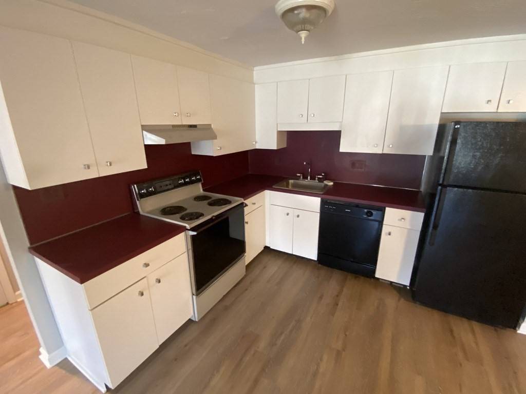 Canton, MA 02021,362 Neponset Street #A