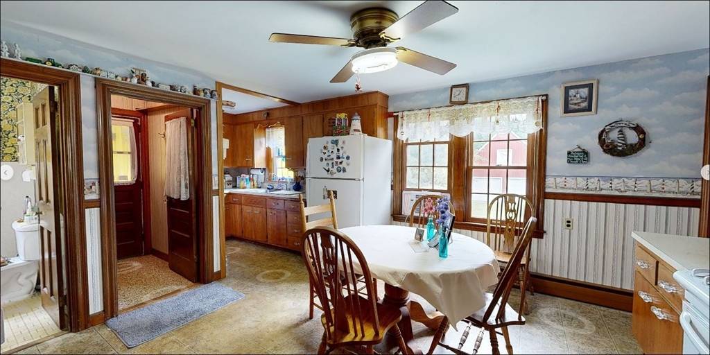 Rutland, MA 01543,13 Prescott St