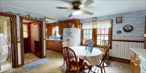 Rutland, MA 01543,13 Prescott St