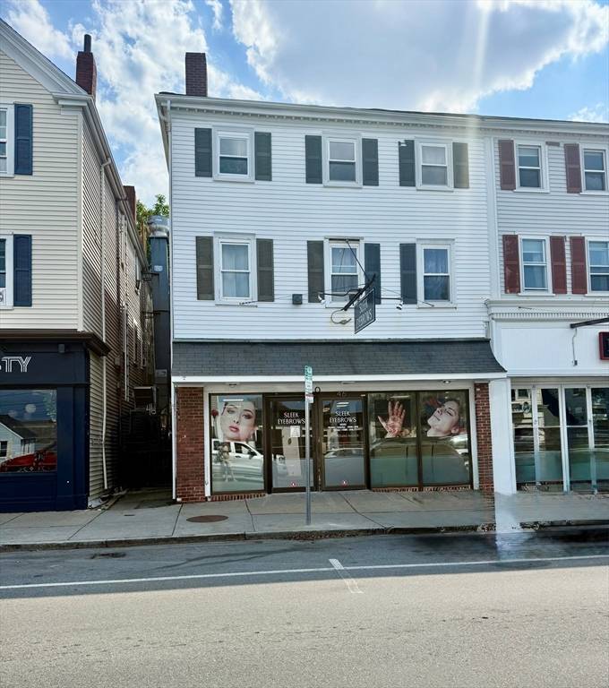 46 Court St #1, Plymouth, MA 02360