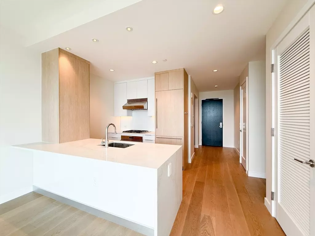 Boston, MA 02215,188 Brookline Ave #20H