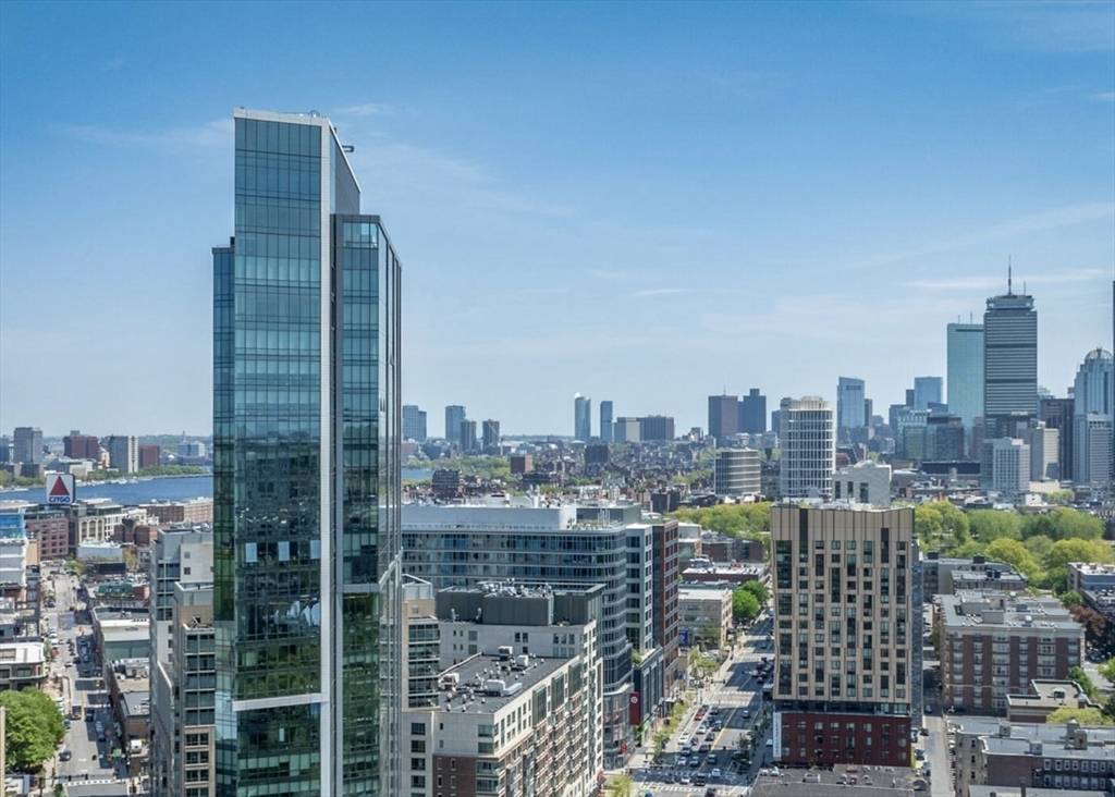 Boston, MA 02215,188 Brookline Ave #20H