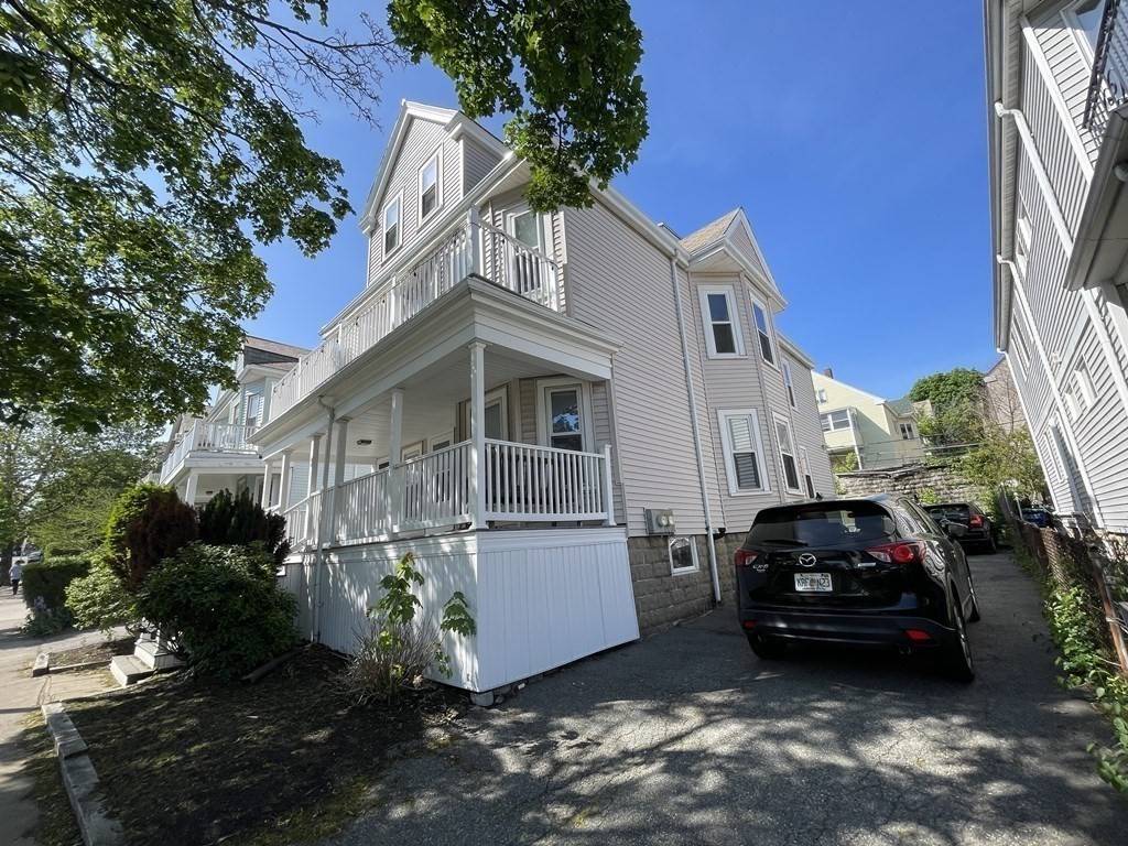 1049 Broadway #1, Somerville, MA 02144