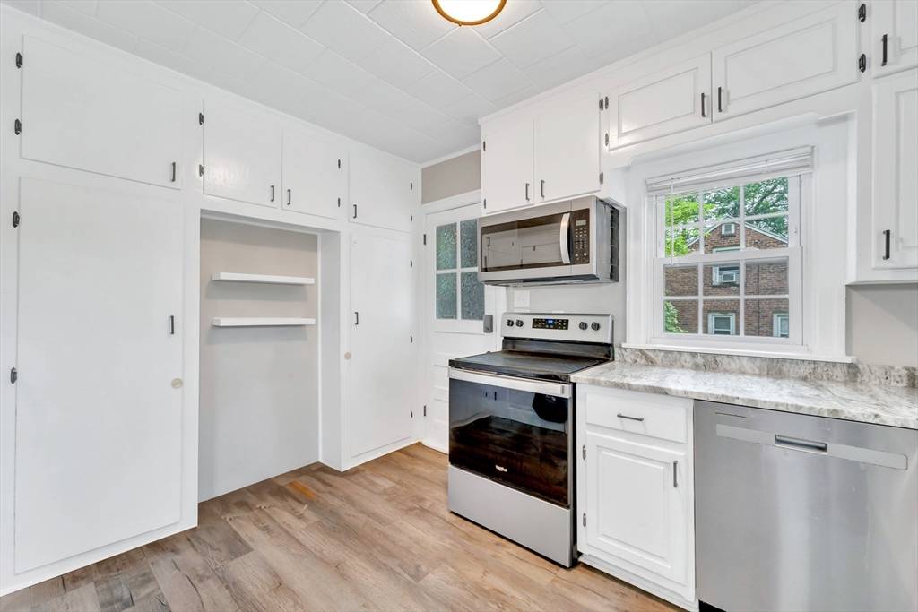 Springfield, MA 01118,295 Harkness Ave