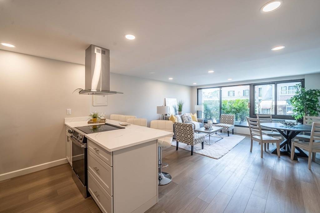 Cambridge, MA 02138,1105 Massachusetts Ave #1C