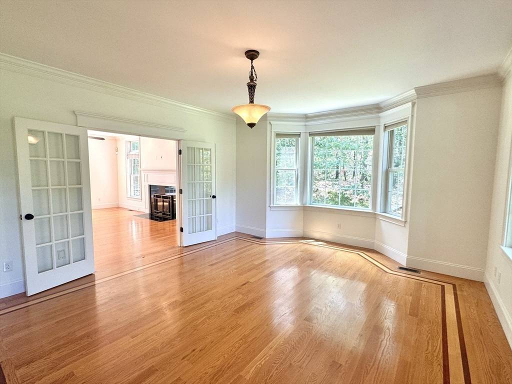 Lexington, MA 02420,5 Solly's Way #SF