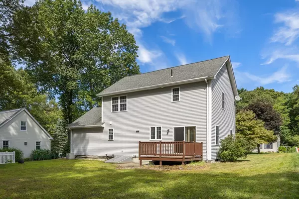 Belchertown, MA 01007,40 Dana Hl