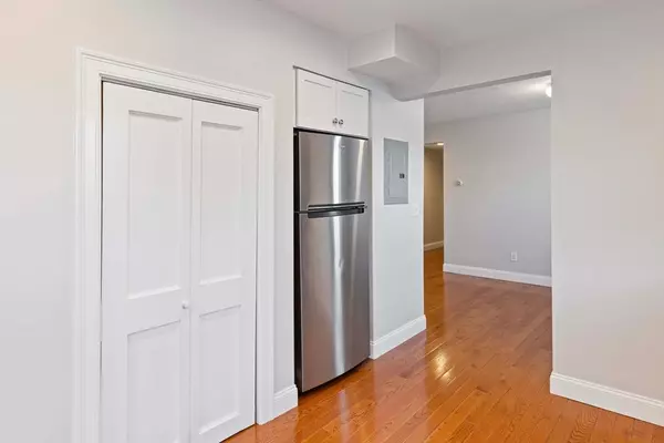 Medway, MA 02053,143 Village Street #B