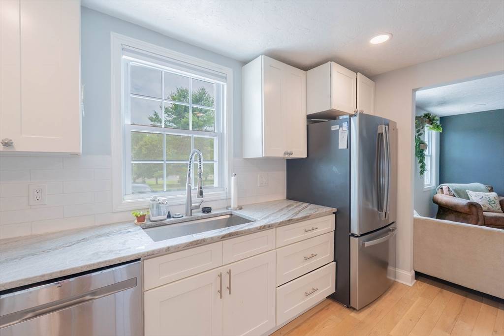 Westfield, MA 01085,282 Montgomery Rd