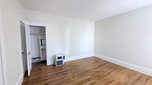 15 Parkman St #2C, Brookline, MA 02446