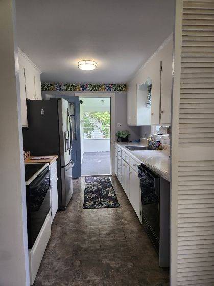 Northborough, MA 01532,19 Sunset Dr