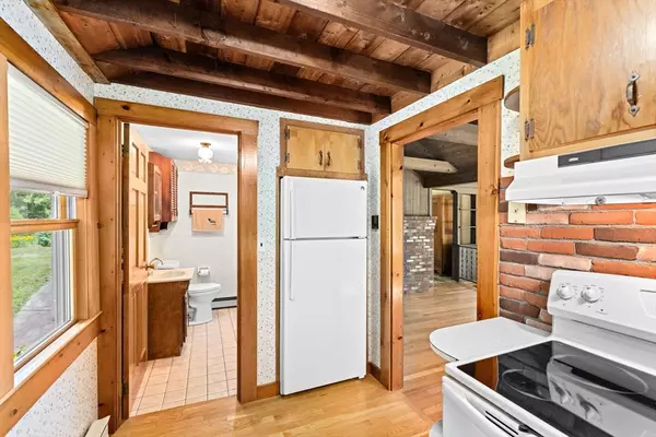 Lakeville, MA 02347,1 Baileys Way