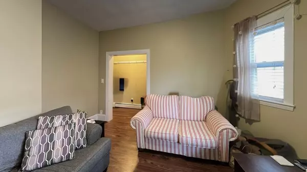 Cambridge, MA 02141,82 Willow St #1