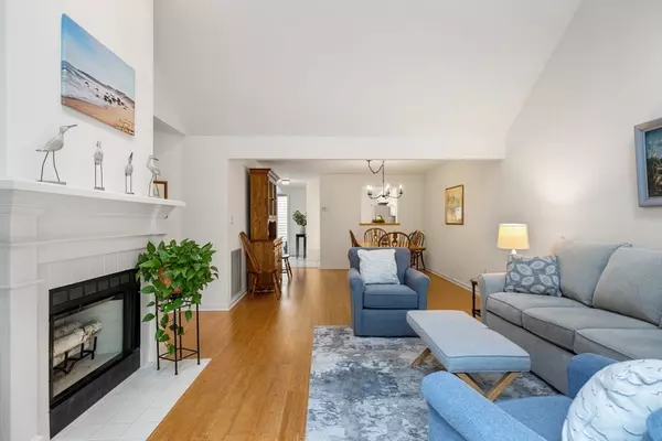 Yarmouth, MA 02675,33 W Woods #33