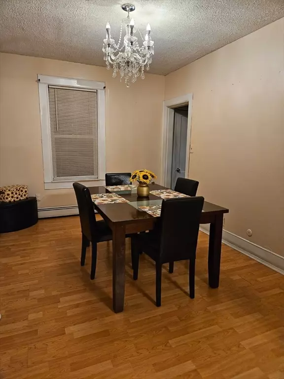 Chicopee, MA 01013,37 Kimball St