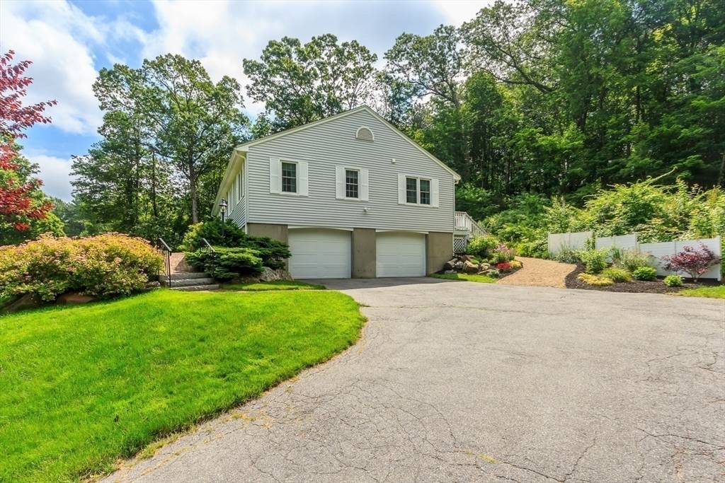 North Andover, MA 01845,200 Sandra Lane