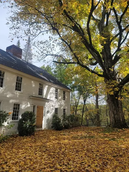 573 Longley Rd, Groton, MA 01450